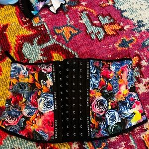 Luxx Curve Waist trainer